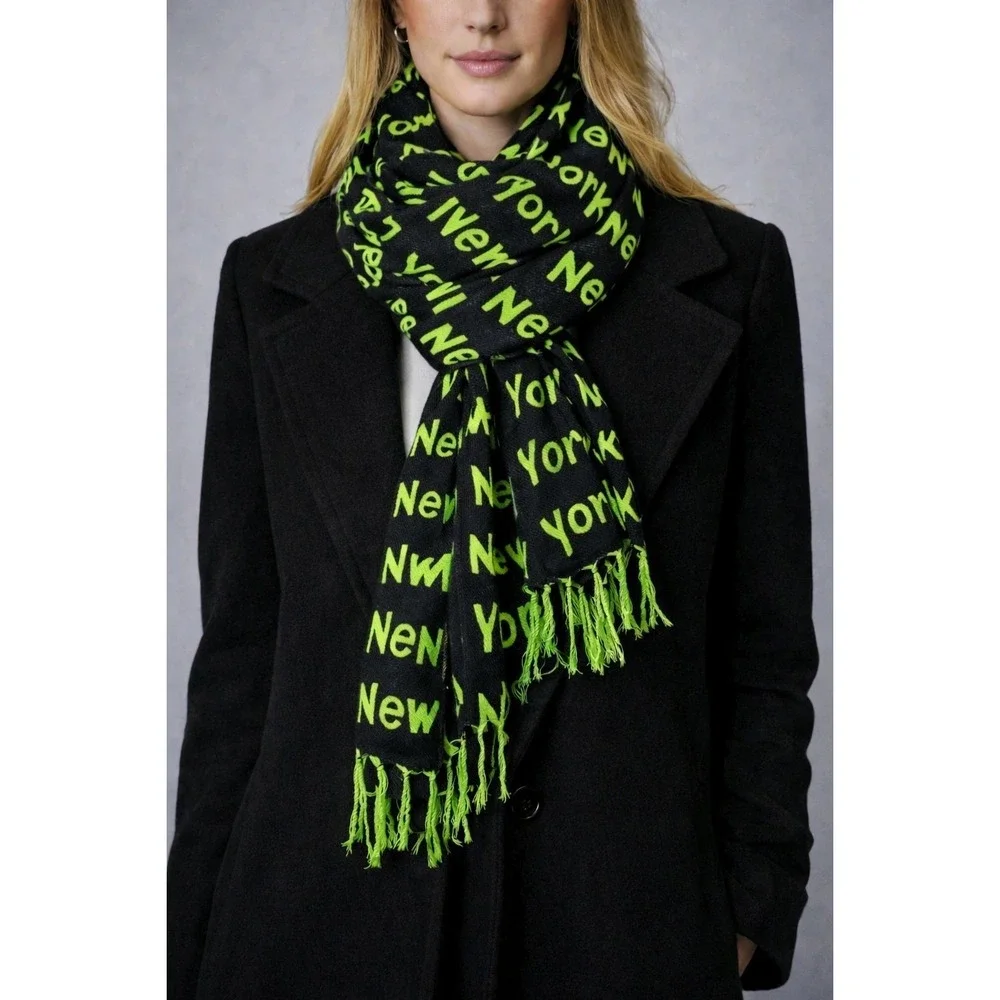 Cashmere New York City Graphic Scarf 100% Print Wrap Pashmina 27 x 67 Vtg‎ Chic